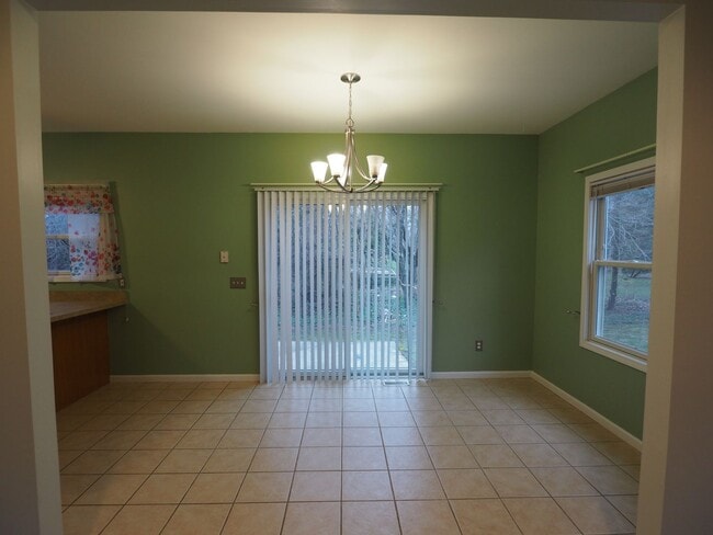 Photo - 3029 Charing Cross Rd Unit 3029