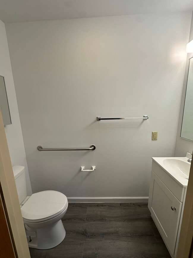 Photo - Blue Ridge Efficiency Apartments