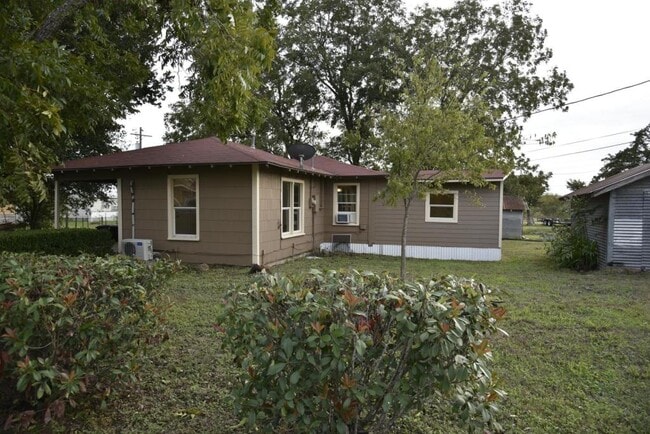 Photo - 302 S Oneal St