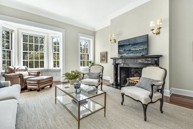 Photo - 51 Beacon St Apartment Unit #1