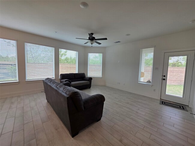 Photo - 18710 Colorado River Ln