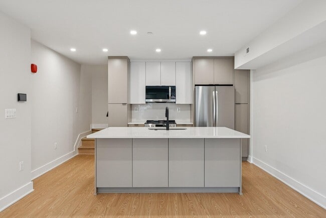 Photo - 2134 Wisconsin Ave NW