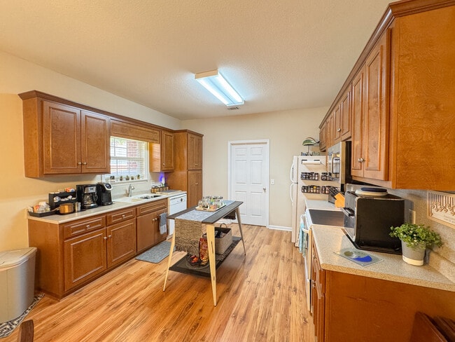 Photo - 1131 Trellis Ct