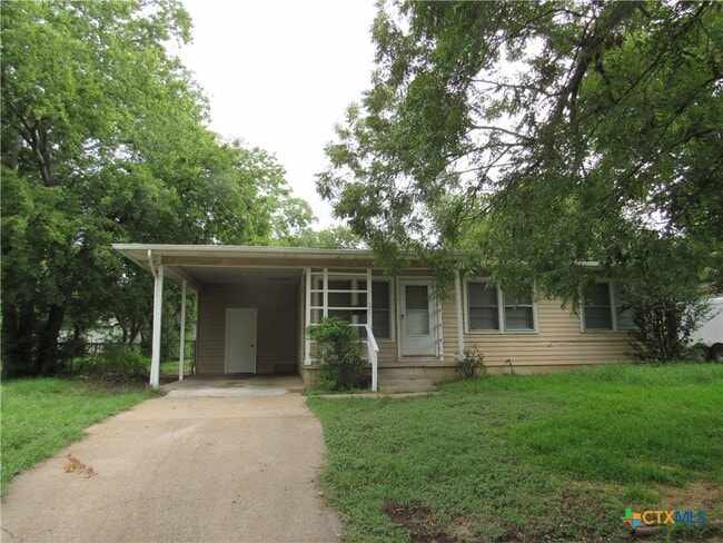 Building Photo - 1701 Elkins Ave