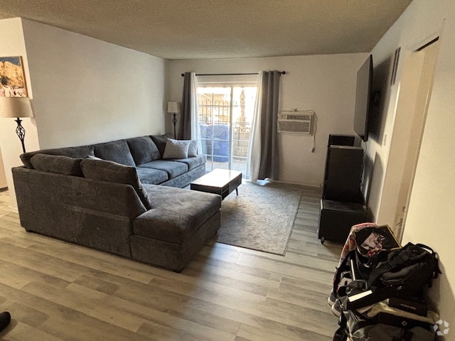 Building Photo - 1456 Federal Ave Unit 1 Rental