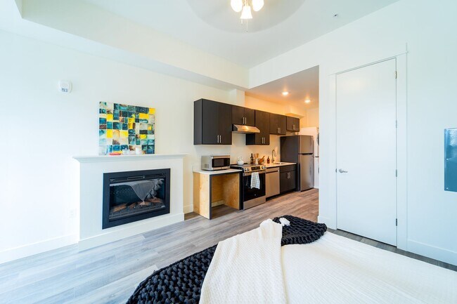 Photo - Janie Apartments - Free internet!