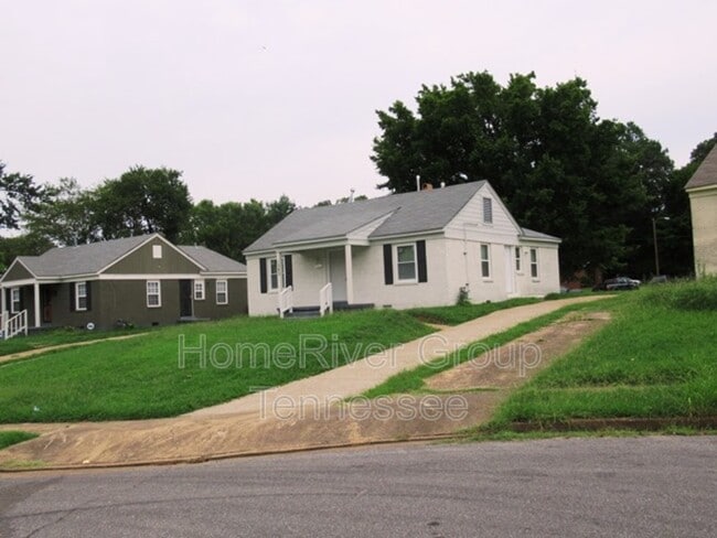Photo - 1380 Kimball Cove