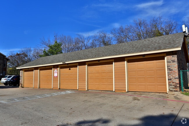 Garage - Camino Del Sol