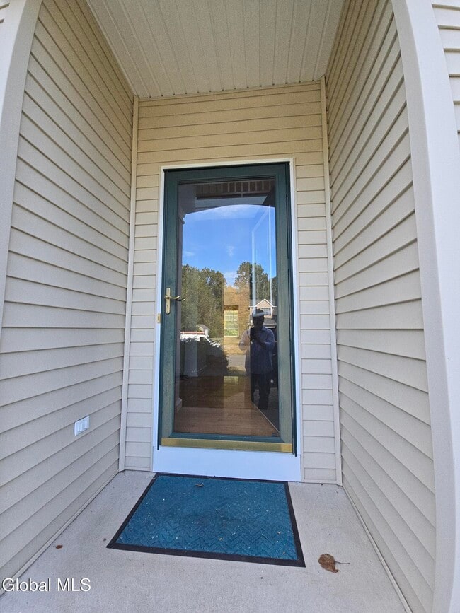 Photo - 2 Waverly Pl