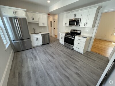 Building Photo - 39 Goldsmith St Unit 2 Rental