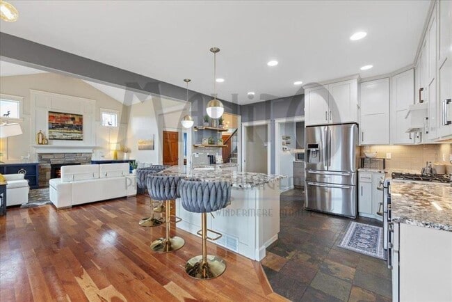 Immaculate Trickle Creek Home - Immaculate Trickle Creek Home