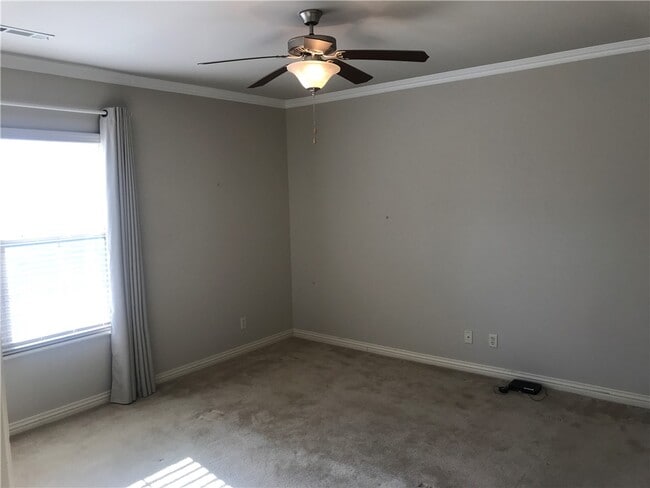 Photo - 2100 W New Hope Rd Unit 1301
