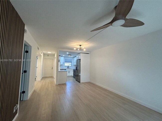 Photo - 609 S State Road 7 Unidad 1 Bedroom Condo for Rent