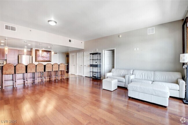 Building Photo - 150 S Las Vegas Blvd Unit 1016 Rental