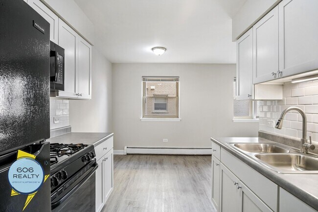 Photo - 3001 N Thatcher Ave Unidad 2D