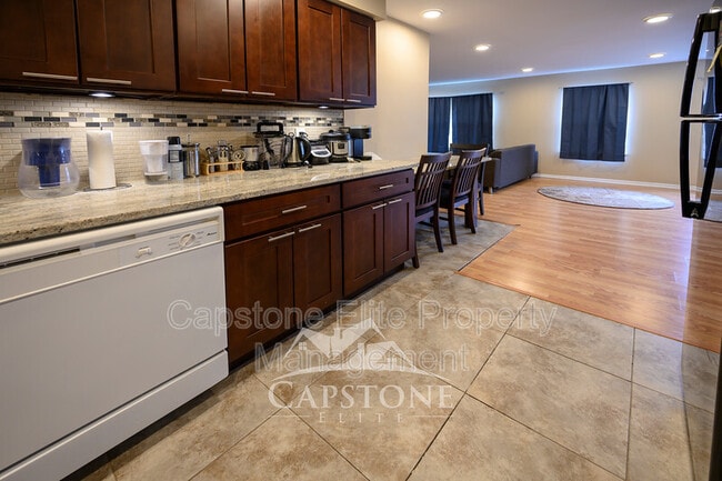 Photo - 12 Colgate Dr