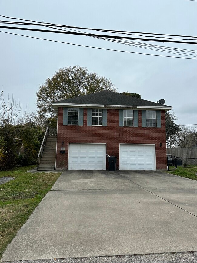 4045 Cleveland Ave Apartment For Rent in Groves, TX