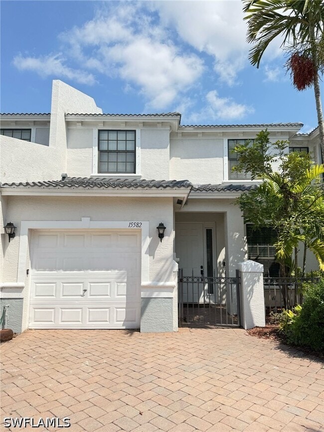 Building Photo - 15582 Summit Pl Cir