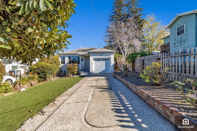 Photo - 711 Smith Ave