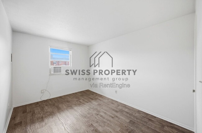 Building Photo - 544 Riverview Dr Unit A1