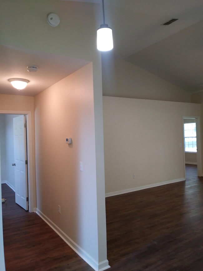 Photo - 1608 Akridge Dr