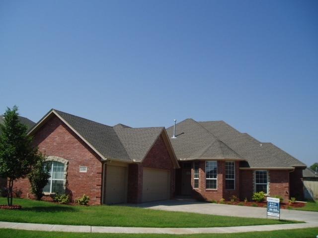 Photo - 108 Stonebrook Way