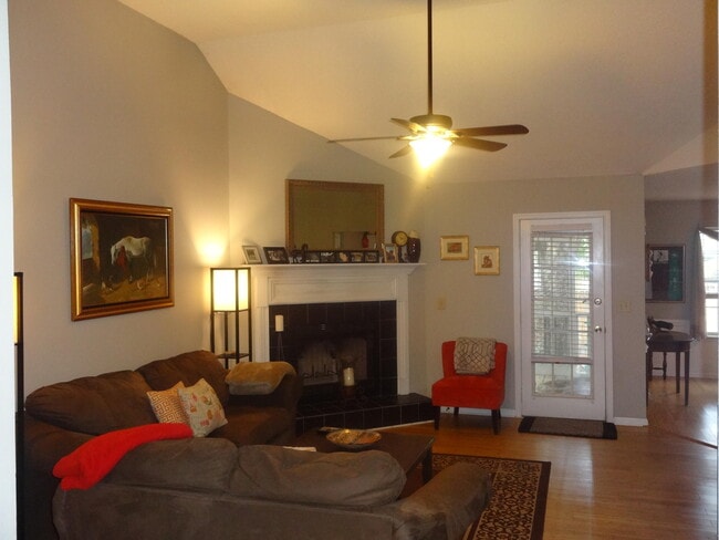 Photo - 388 Culver Ave