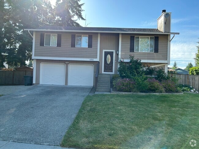 Building Photo - 1711 211th Pl NE Rental