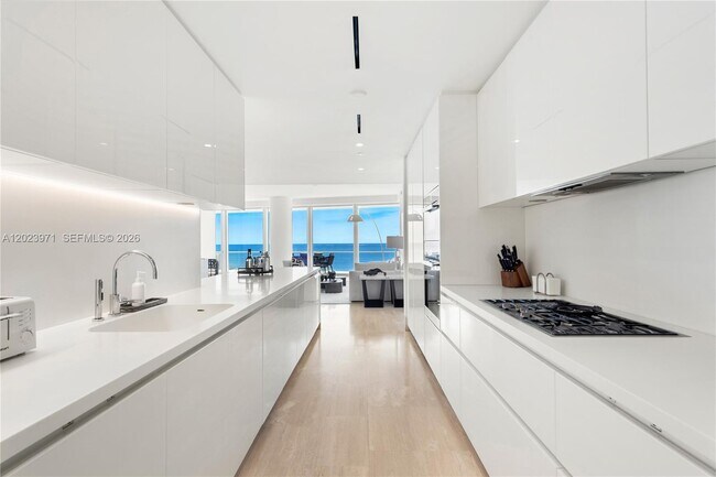 Photo - 9001 Collins Ave Unidad S-509