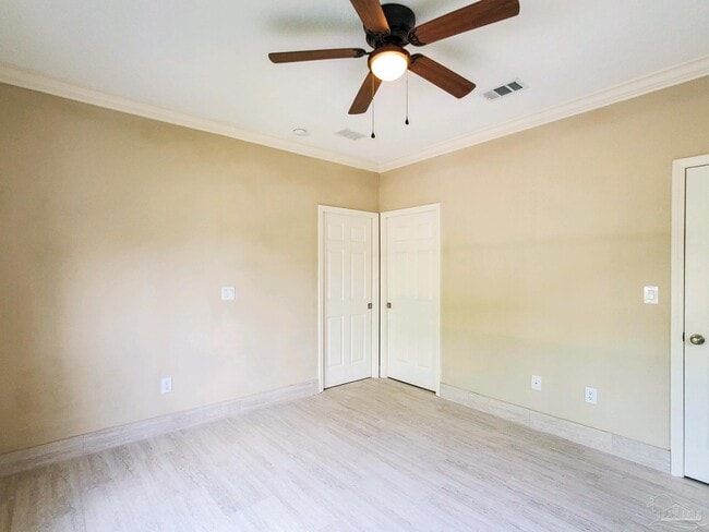 Photo - 2425 E Johnson Ave