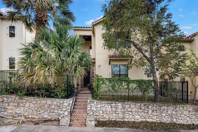 Photo - 246 Brahan Blvd House