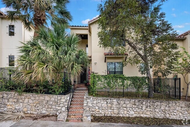 Building Photo - 246 Brahan Blvd Rental