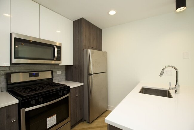 Photo - 1022 W Grace St Unit J04P