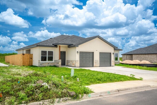 1010 Escondido Ln E Unit A