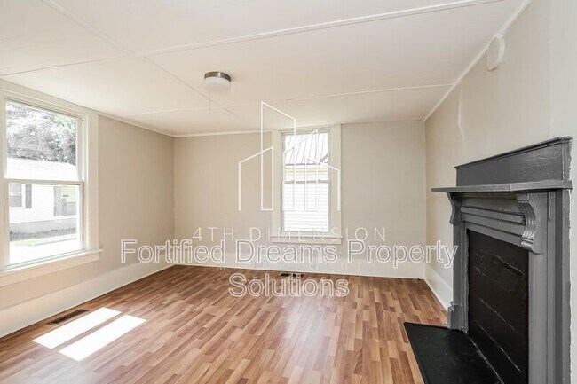 Photo - 2214 Nissen Ave