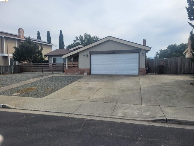 Photo - 906 Coral Dr