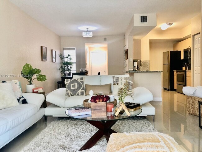 Building Photo - 2532 Centergate Dr Unit 102