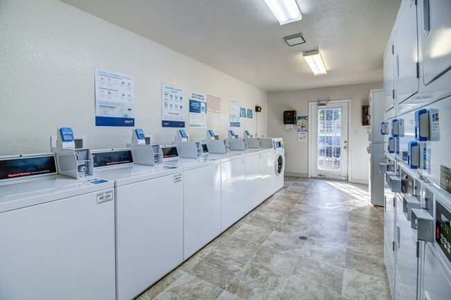 Photo - Round Hill Creek Apartments