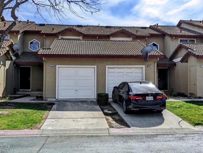 2 bedroom in Pittsburg CA 94565 - 2 bedroom in Pittsburg CA 94565 House