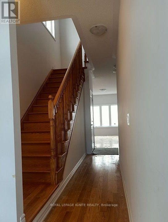 Photo - 35 Middleton St