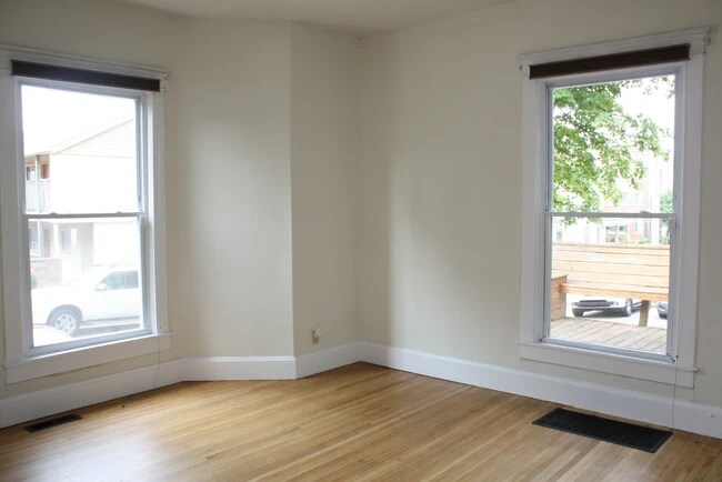 503 E Smith Ave