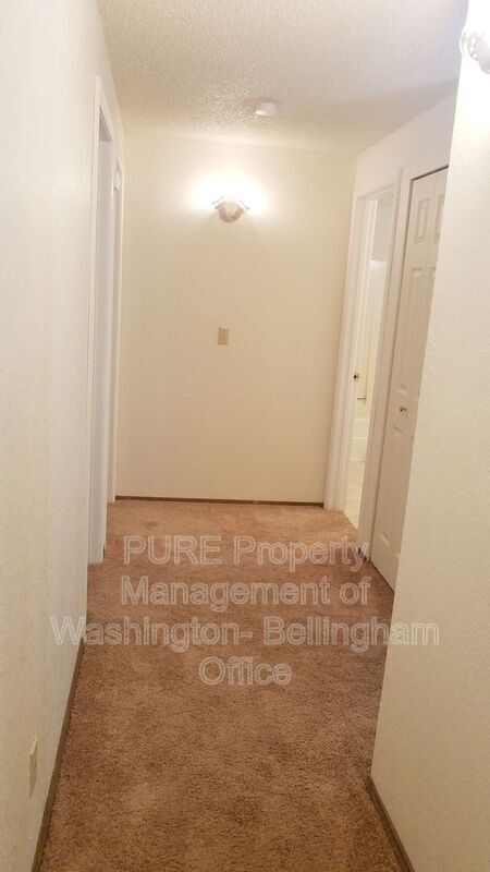 Photo - 320 Elwood Ct