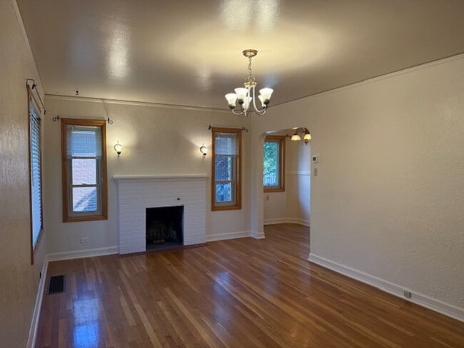 Photo - House For Lease