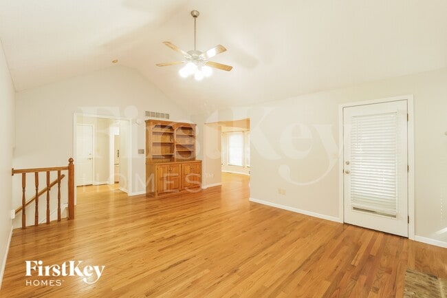 Photo - 7357 N Rhode Ave