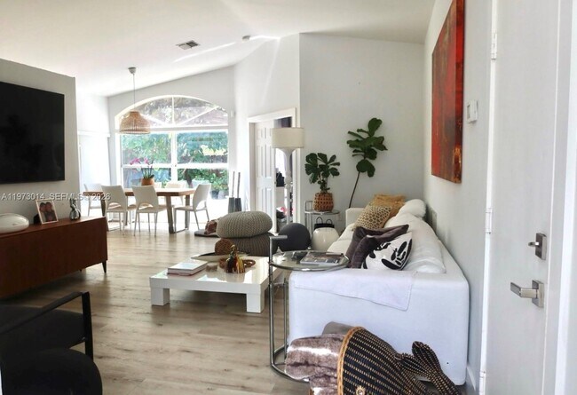 Photo - 5862 NW 113th Pl