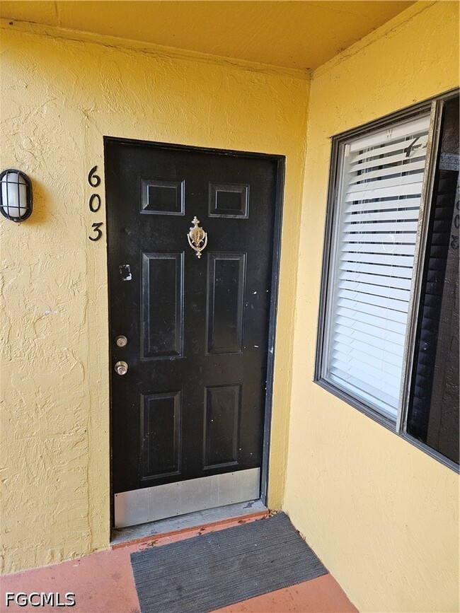 Photo - 2885 Winkler Ave Unidad 603