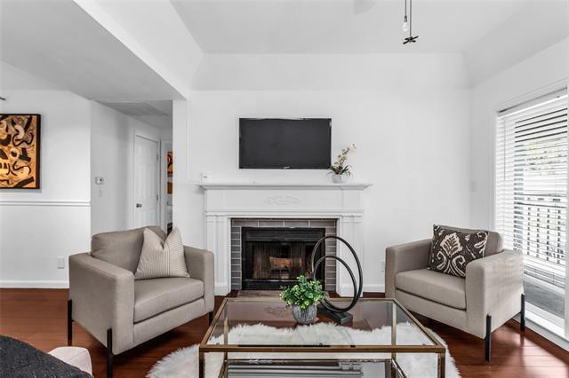 Building Photo - 3105 San Jacinto St Unit 212