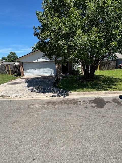 Photo - 1402 Ashley Dr House