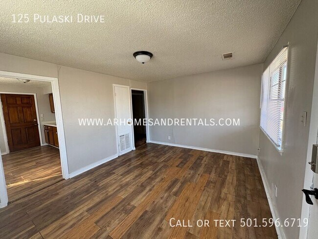 Photo - 125 Pulaski Dr
