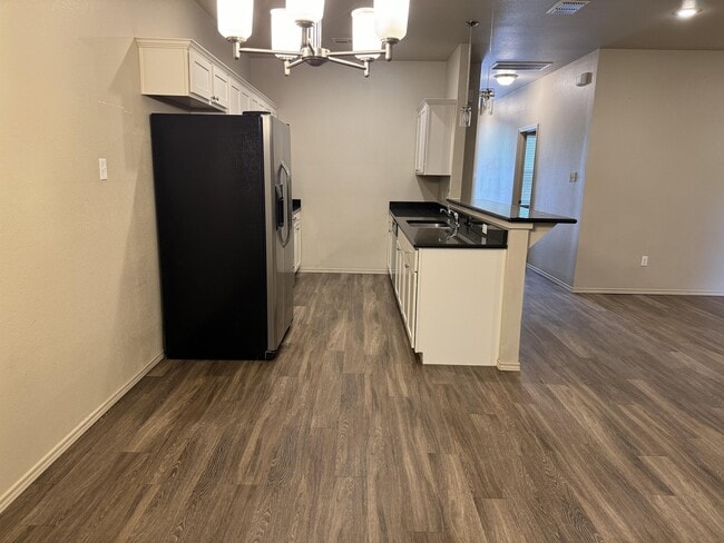 Photo - 2106 10th St